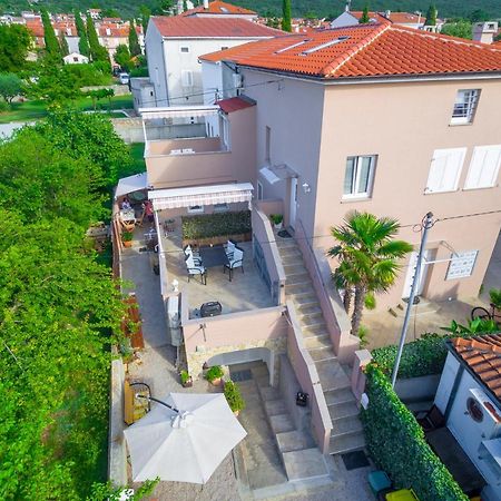 Apartments Punat Downtown Екстер'єр фото