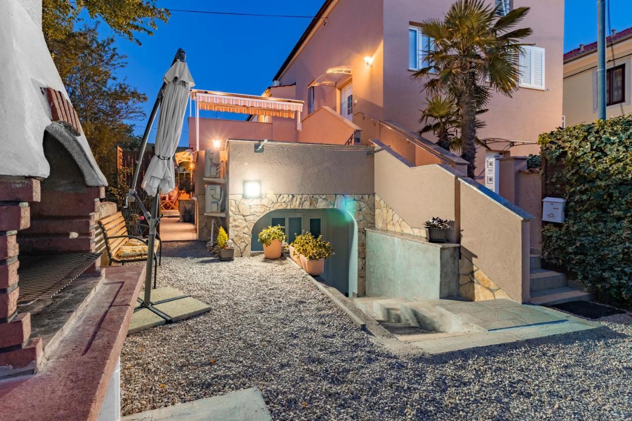 Apartments Punat Downtown Екстер'єр фото