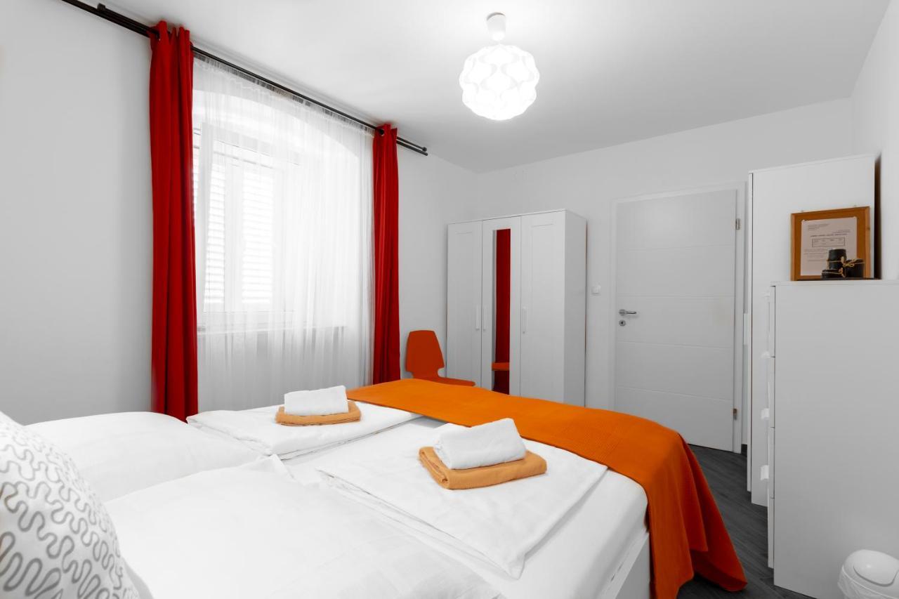 Apartments Punat Downtown Екстер'єр фото