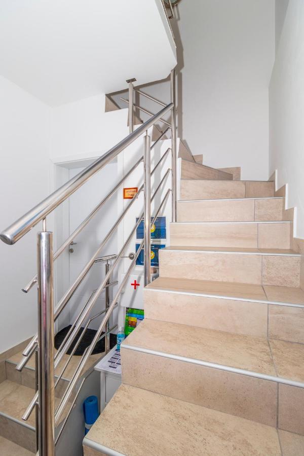 Apartments Punat Downtown Екстер'єр фото