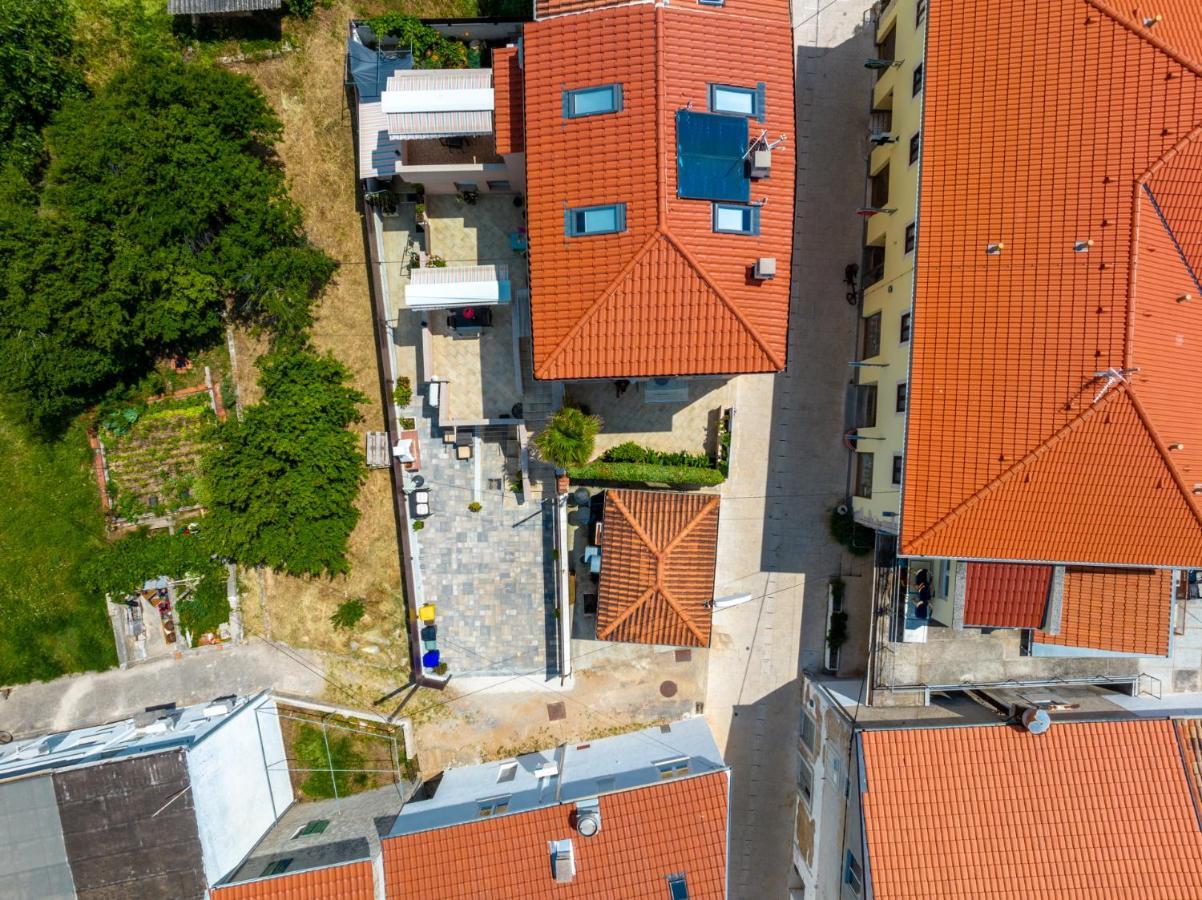 Apartments Punat Downtown Екстер'єр фото